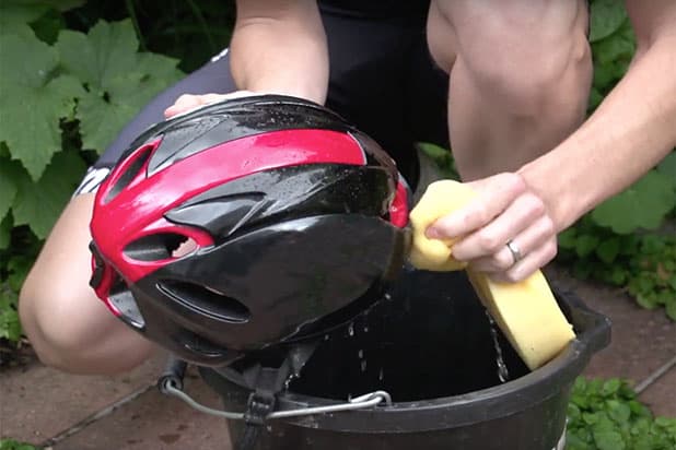 Como conservar e limpar capacete de bicicleta. | Indy Bike
